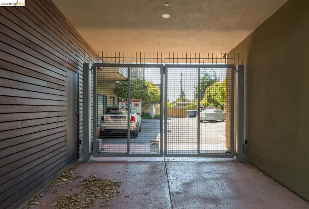 1406 San Pablo Avenue Berkeley CA 94702