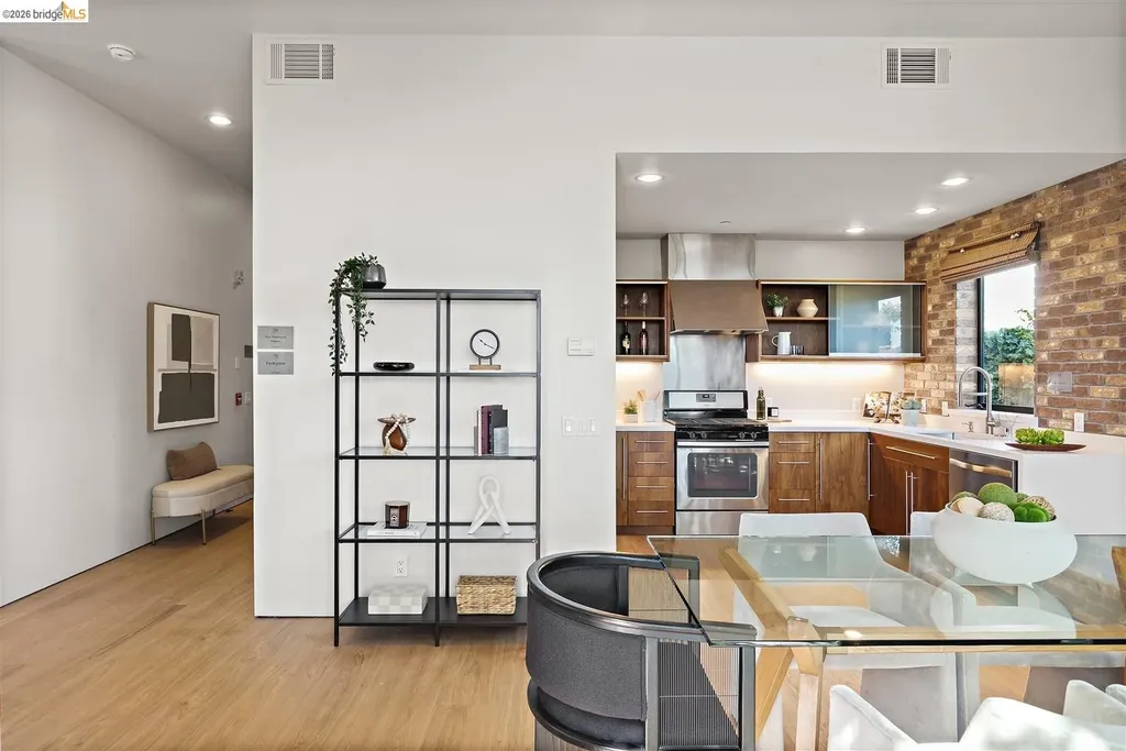 1406 San Pablo Avenue Berkeley CA 94702