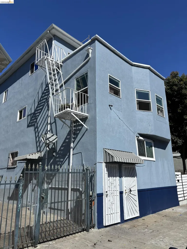 2831 Martin Luther King Jr Way Oakland CA 94609