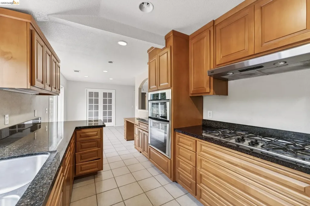 2465 Mountain View Drive Concord CA 94520
