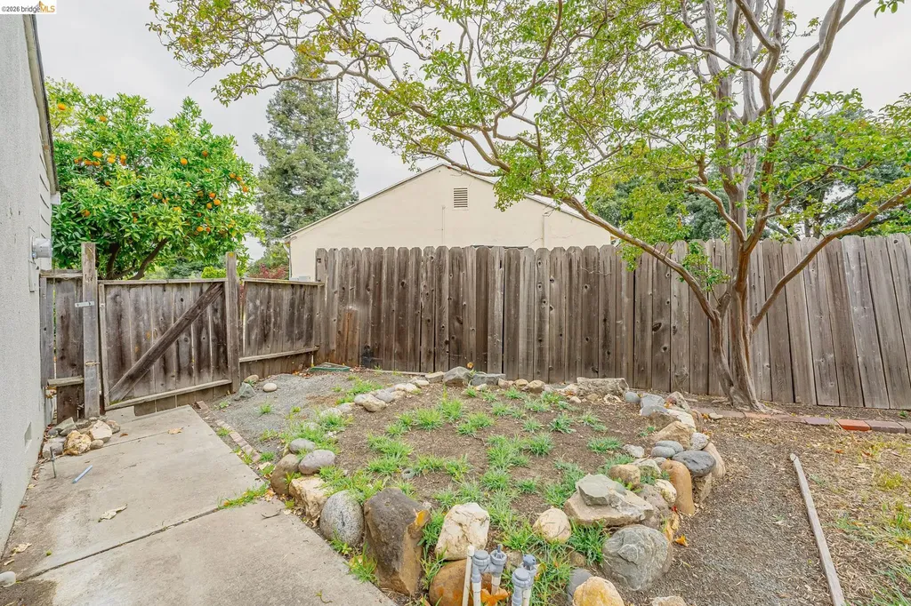 2465 Mountain View Drive Concord CA 94520