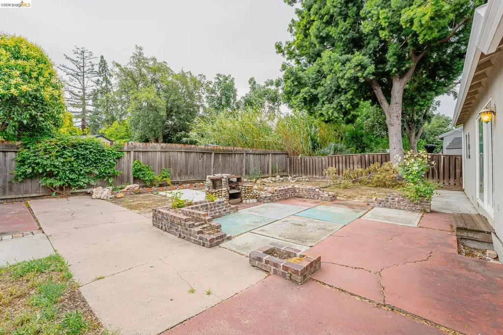 2465 Mountain View Drive Concord CA 94520