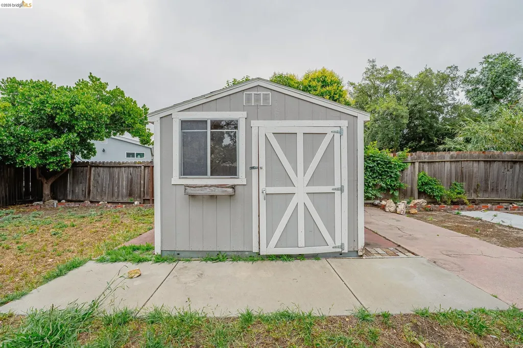 2465 Mountain View Drive Concord CA 94520