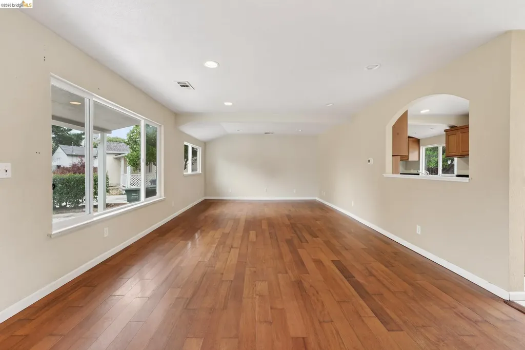 2465 Mountain View Drive Concord CA 94520