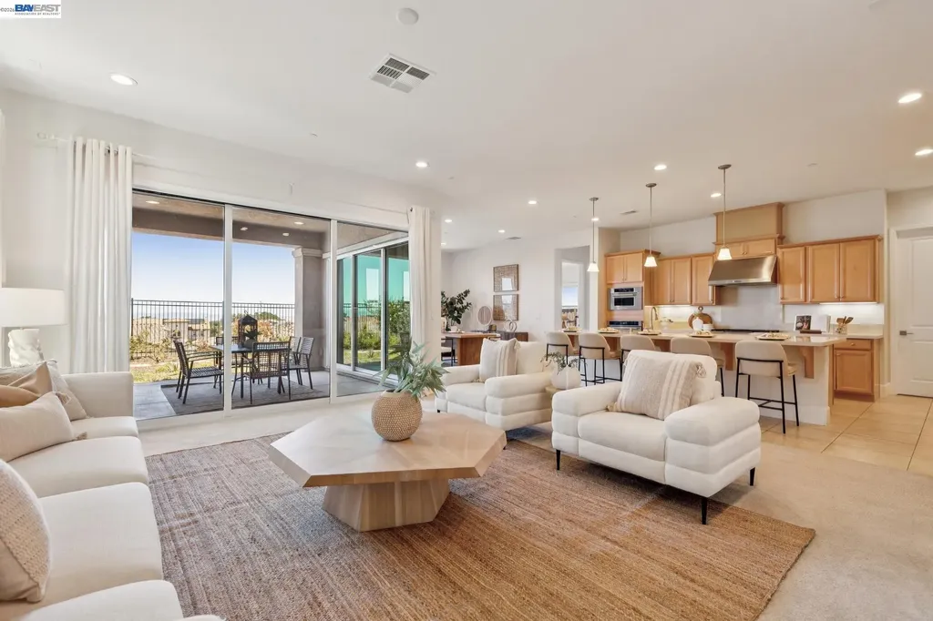 5 Stirling Way Hayward CA 94542