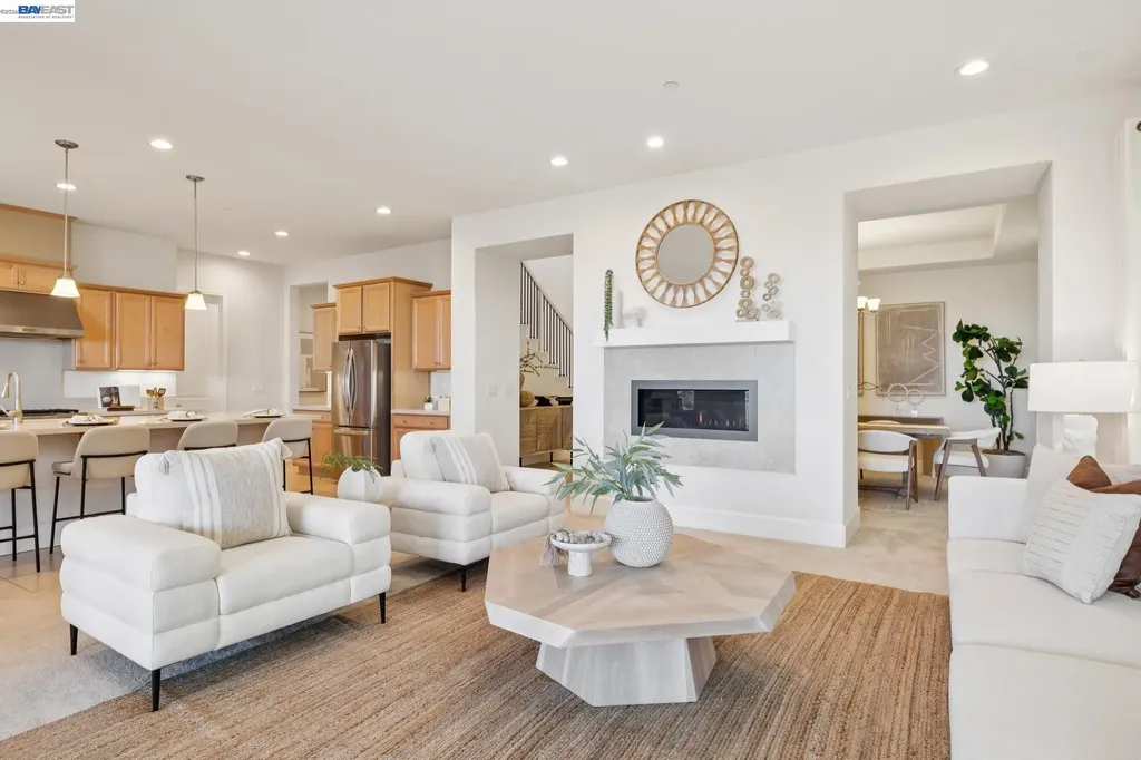 5 Stirling Way Hayward CA 94542
