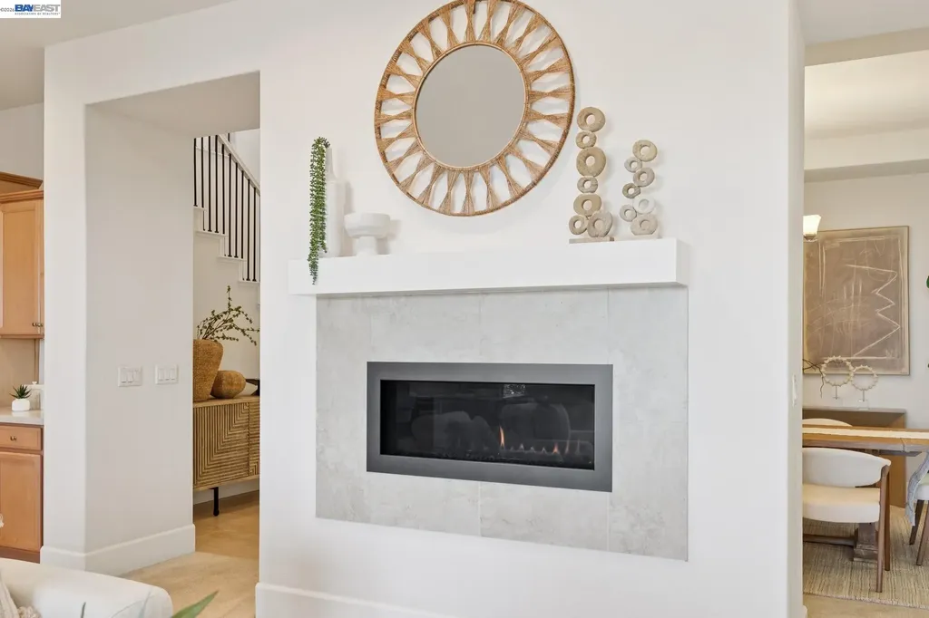5 Stirling Way Hayward CA 94542