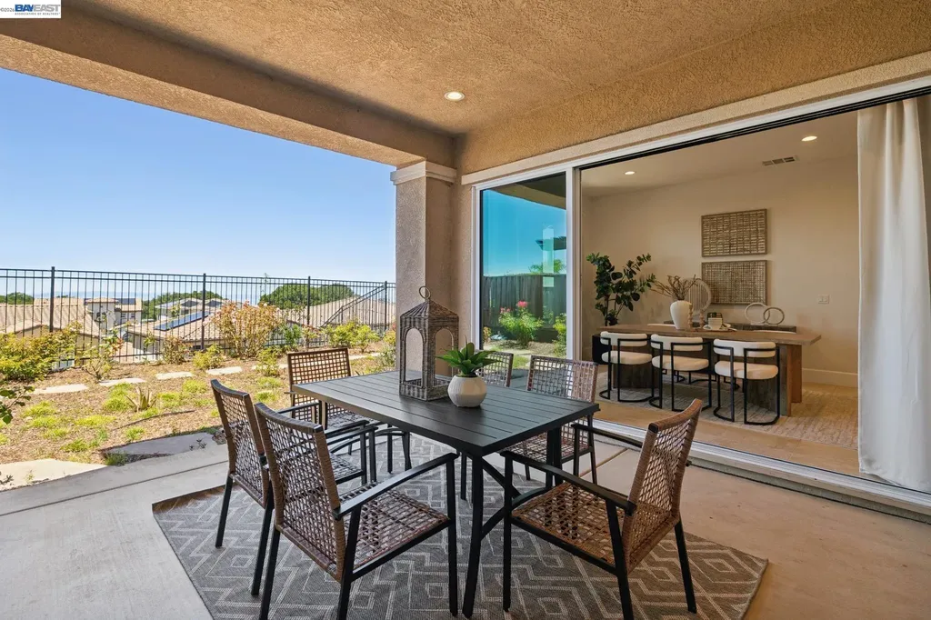 5 Stirling Way Hayward CA 94542