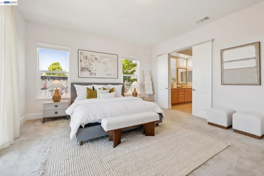 5 Stirling Way Hayward CA 94542