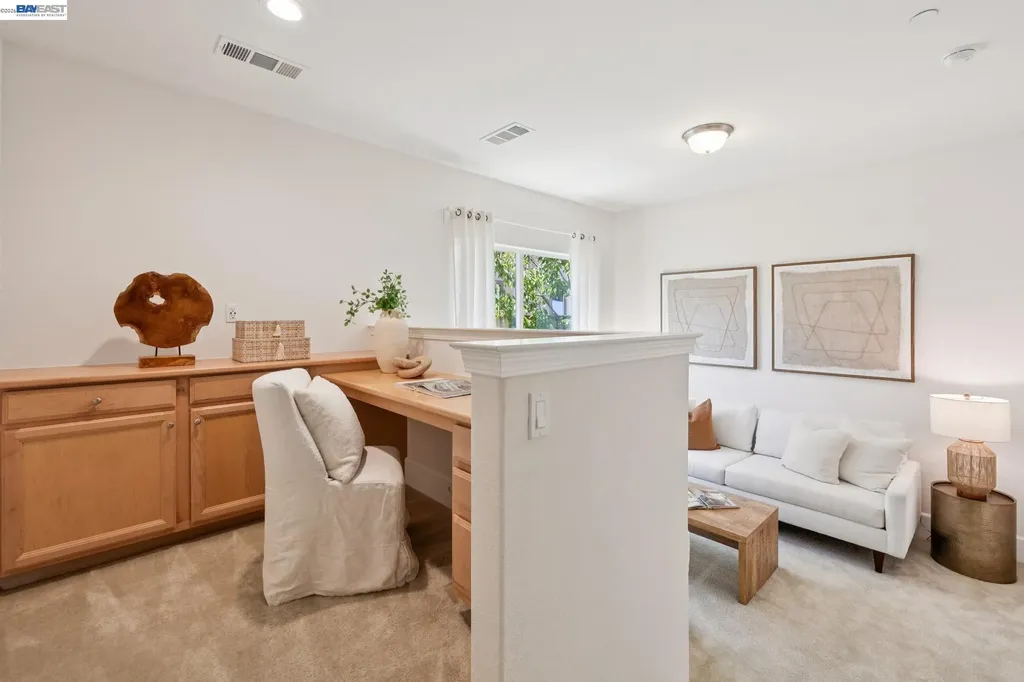 5 Stirling Way Hayward CA 94542