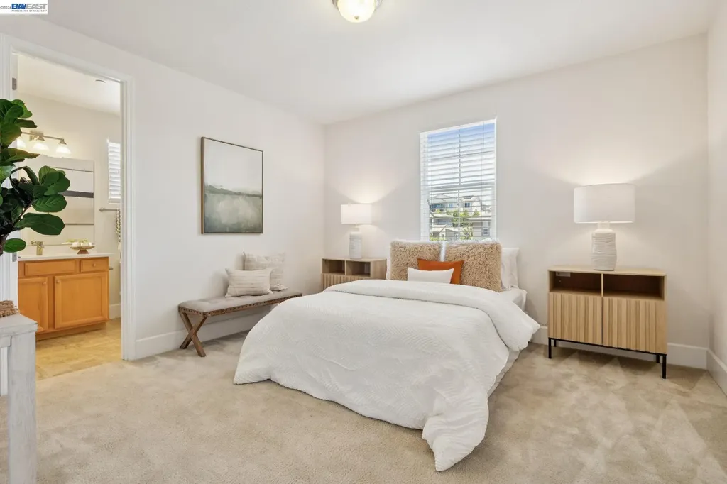 5 Stirling Way Hayward CA 94542