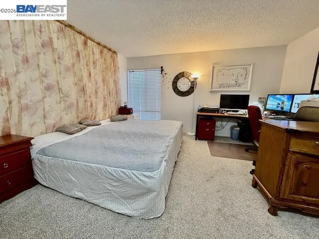 3 Captain Drive Emeryville CA 94608