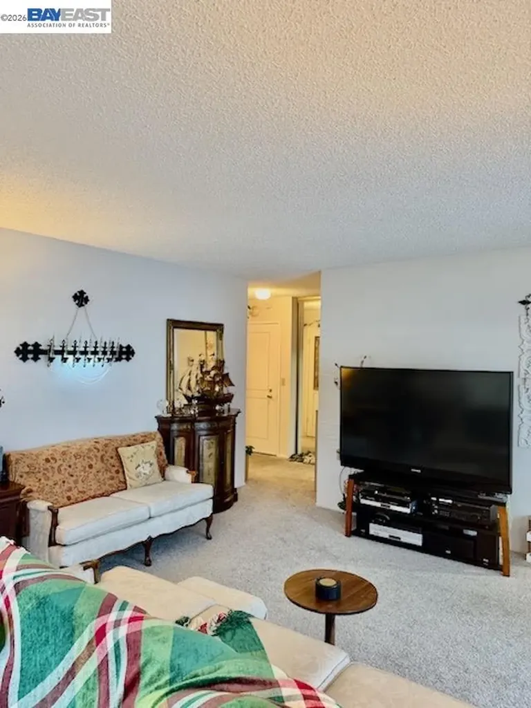 3 Captain Drive Emeryville CA 94608
