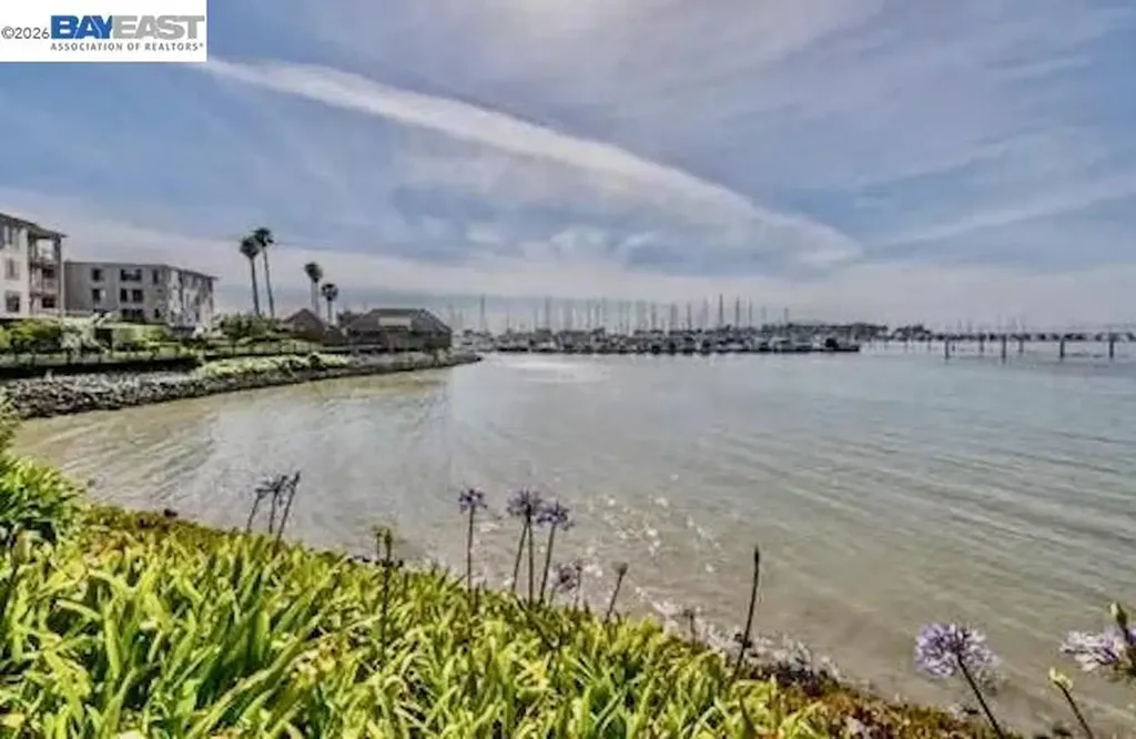 3 Captain Drive Emeryville CA 94608