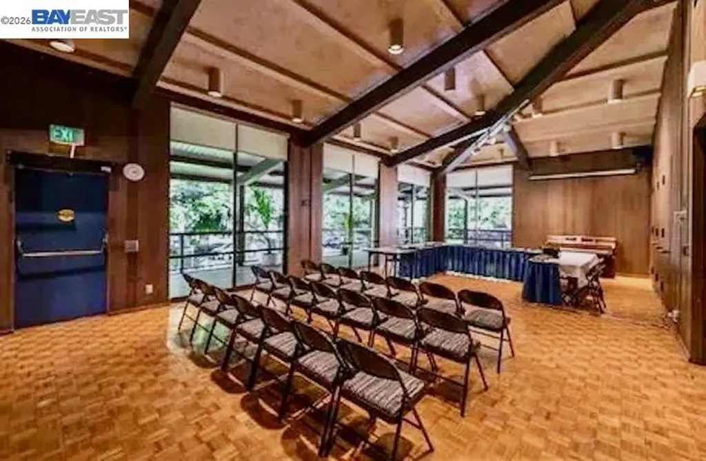 3 Captain Drive Emeryville CA 94608