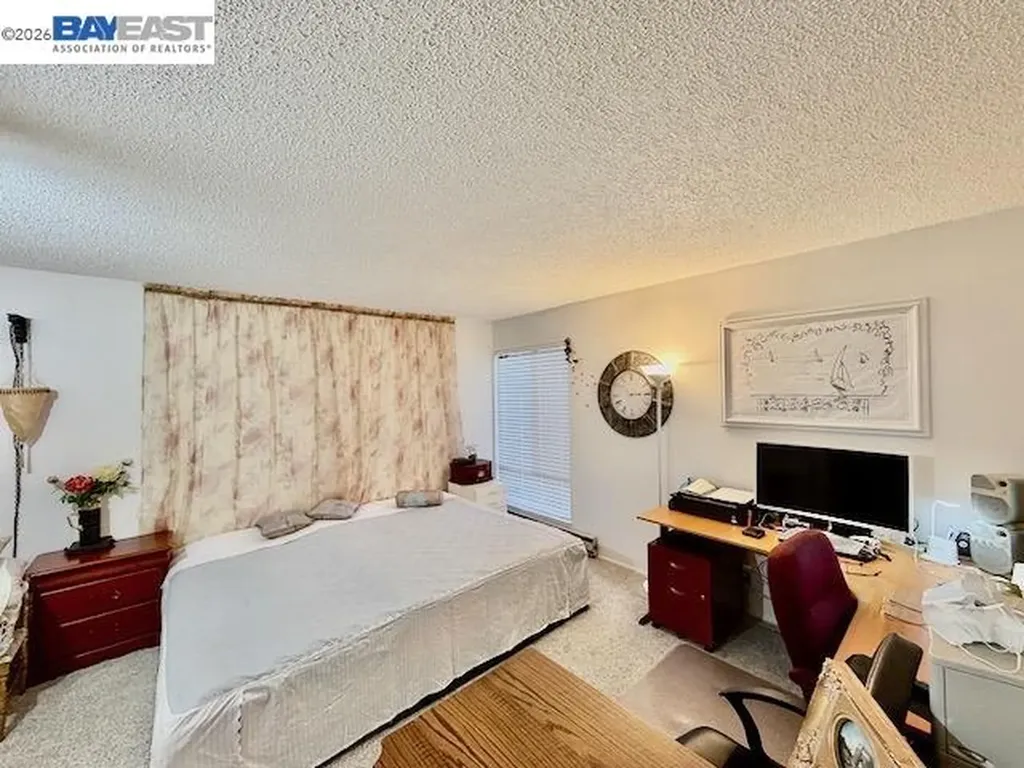 3 Captain Drive Emeryville CA 94608