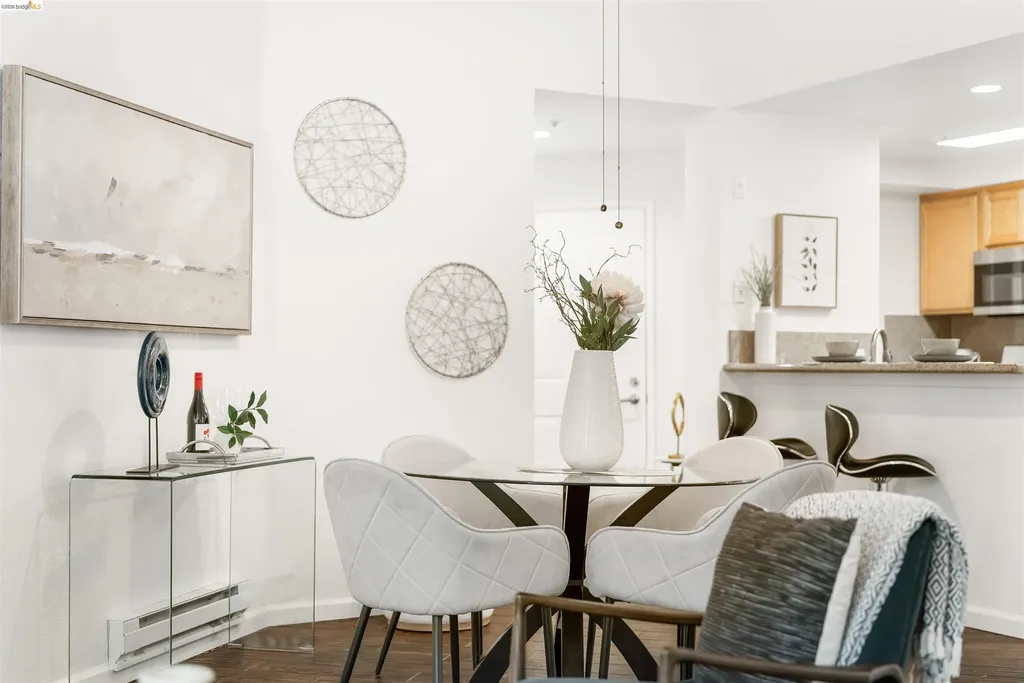 280 Caldecott Oakland CA 94618