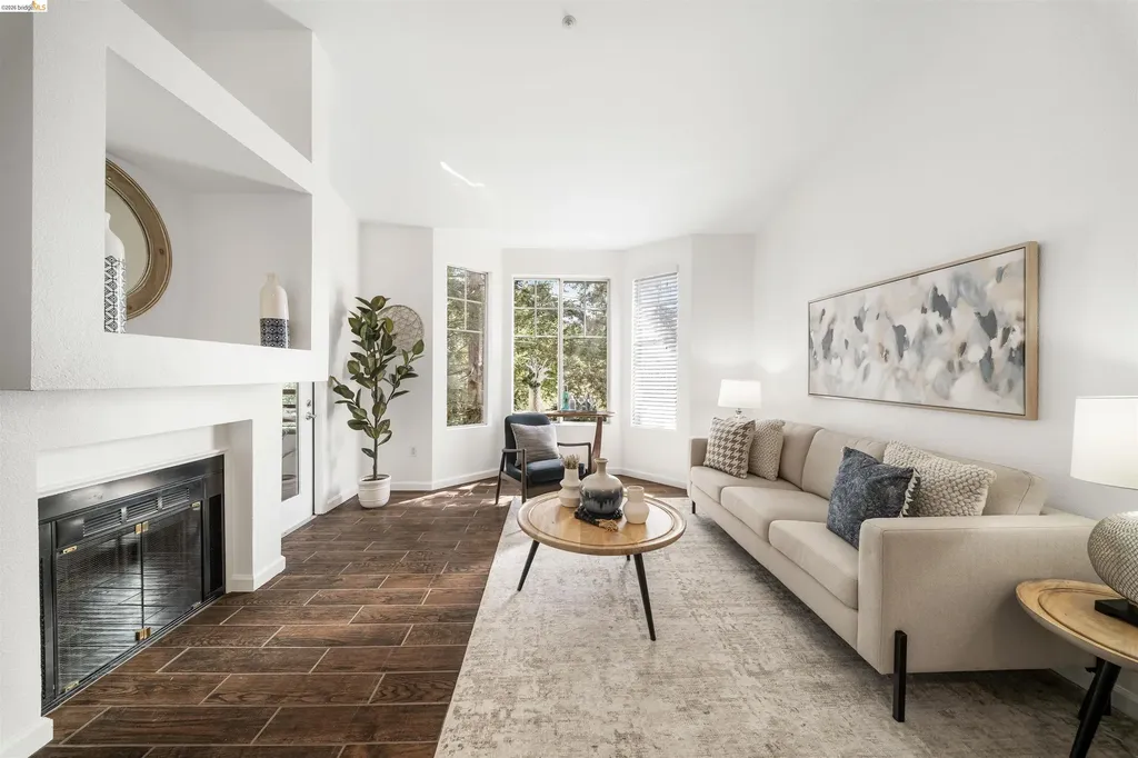 280 Caldecott Oakland CA 94618