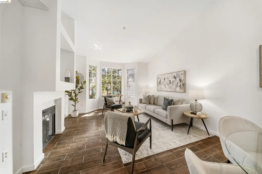 280 Caldecott Oakland CA 94618