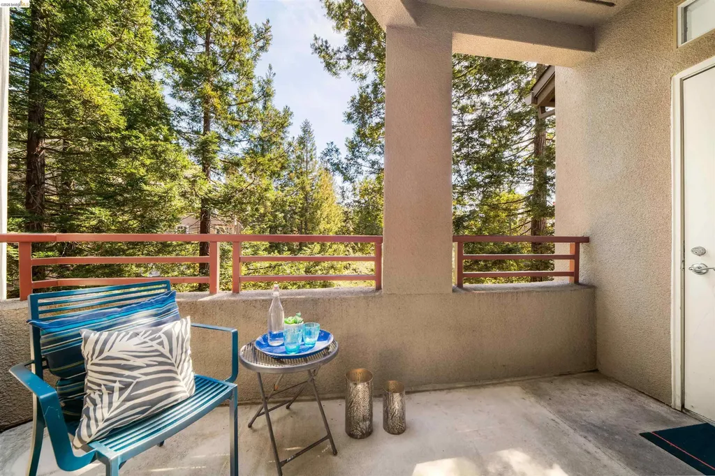 280 Caldecott Oakland CA 94618