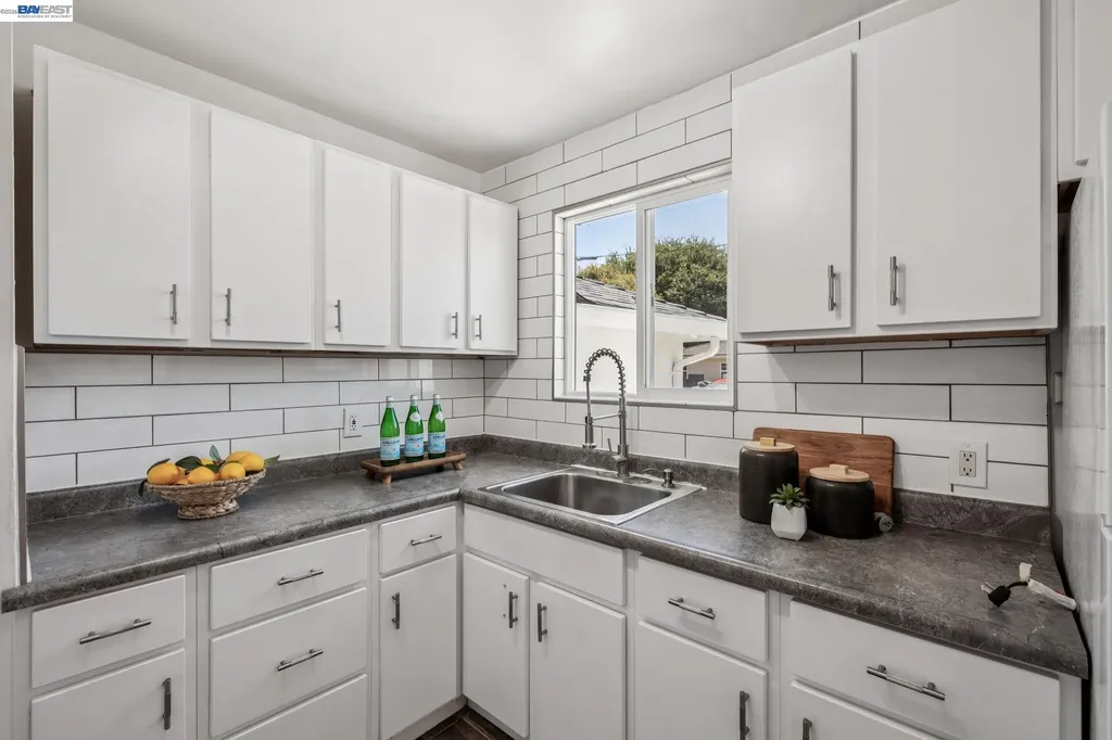 4061 Maiden Lane Union City CA 94587