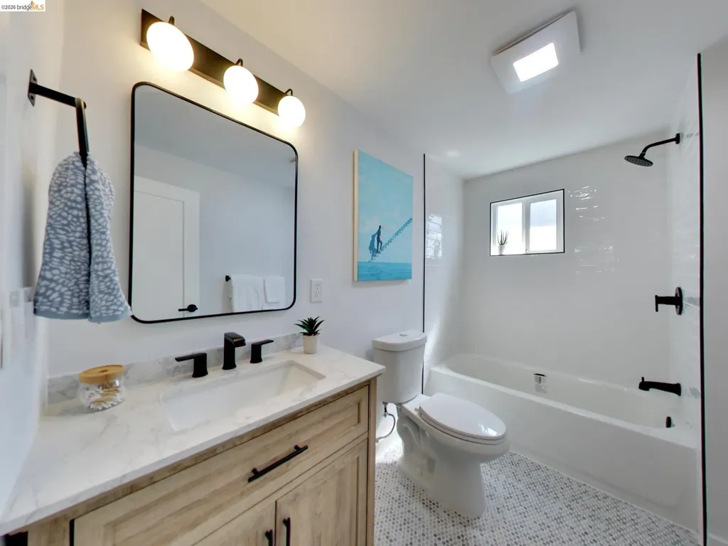 1047 48th Street Emeryville CA 94608