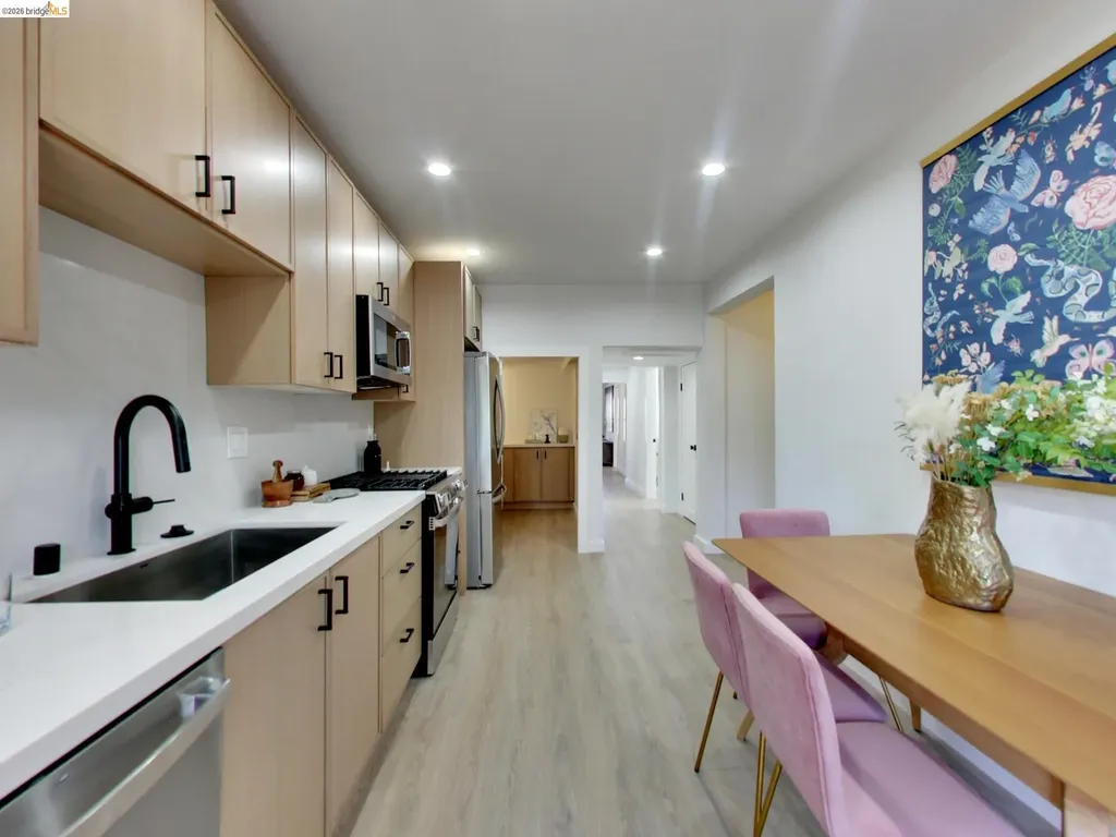 1047 48th Street Emeryville CA 94608