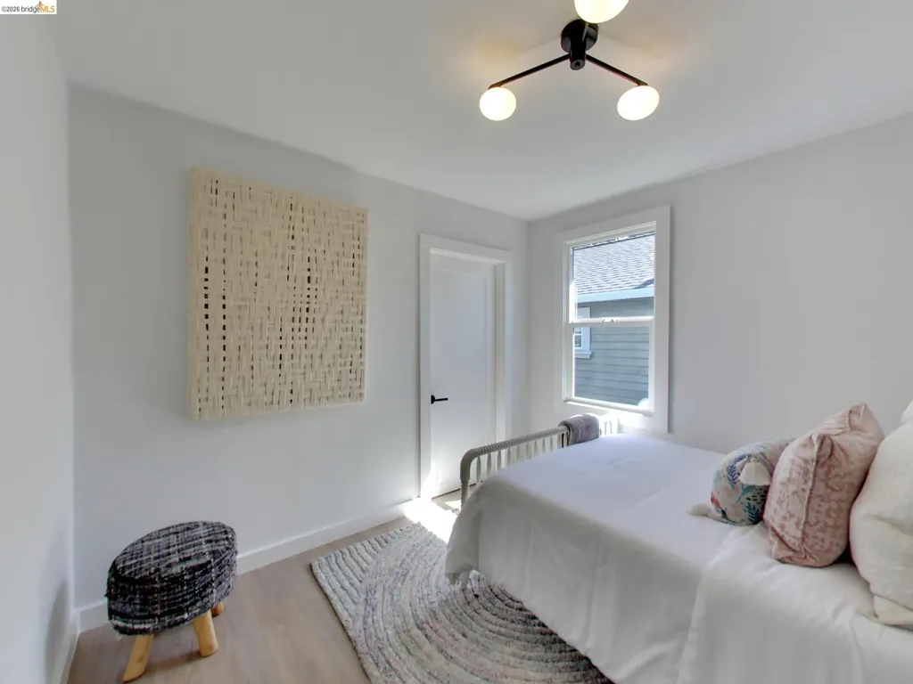 1047 48th Street Emeryville CA 94608