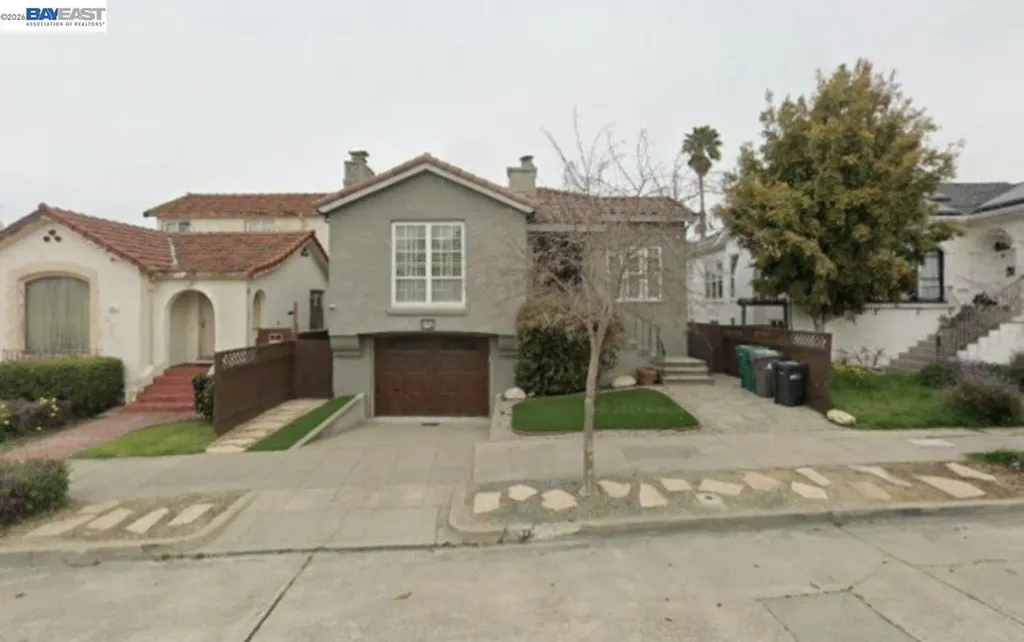 576 57th Street Oakland CA 94609