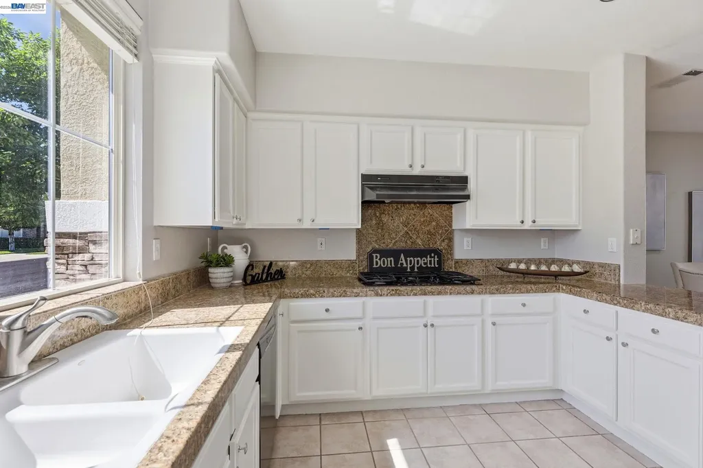 5315 Asterwood Drive Dublin CA 94568
