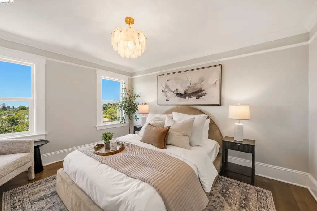 5765 Manila Avenue Oakland CA 94618