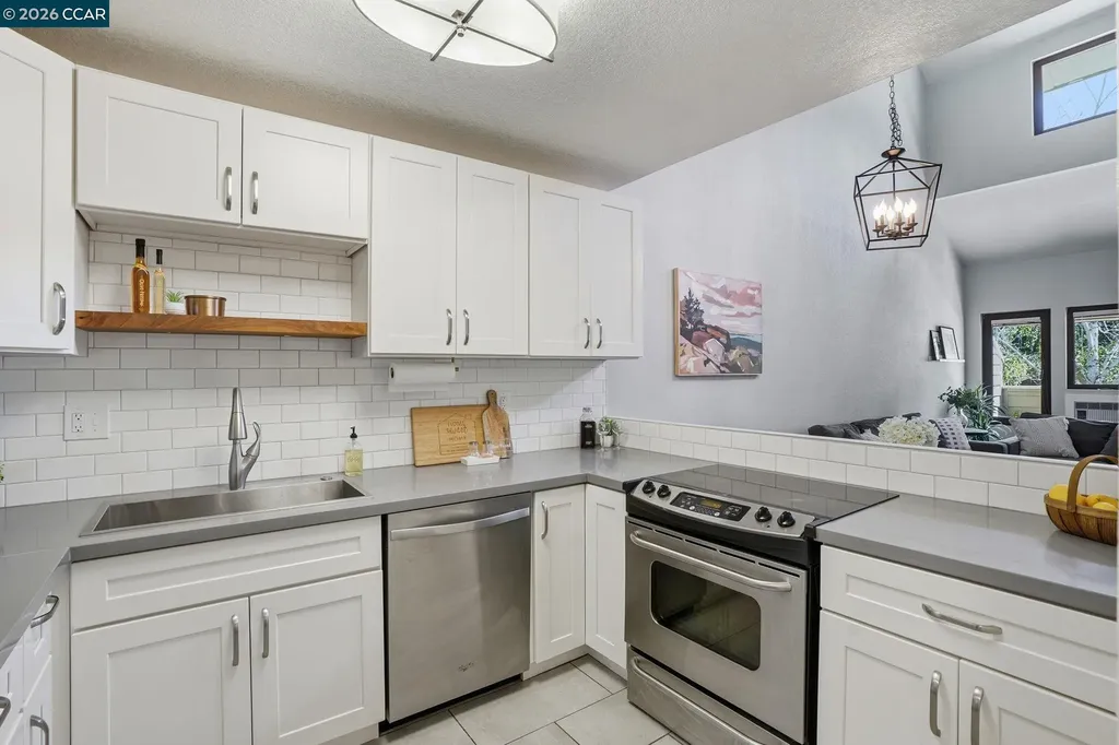 700 Suntree Lane Pleasant Hill CA 94523