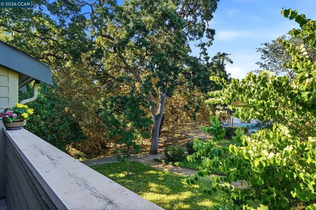 700 Suntree Lane Pleasant Hill CA 94523