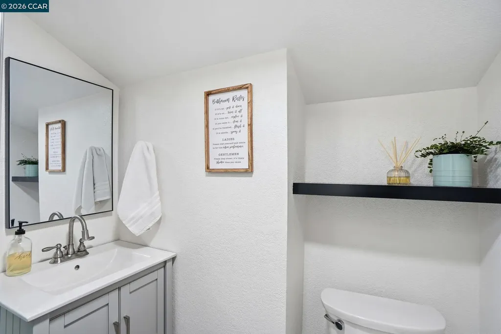 700 Suntree Lane Pleasant Hill CA 94523
