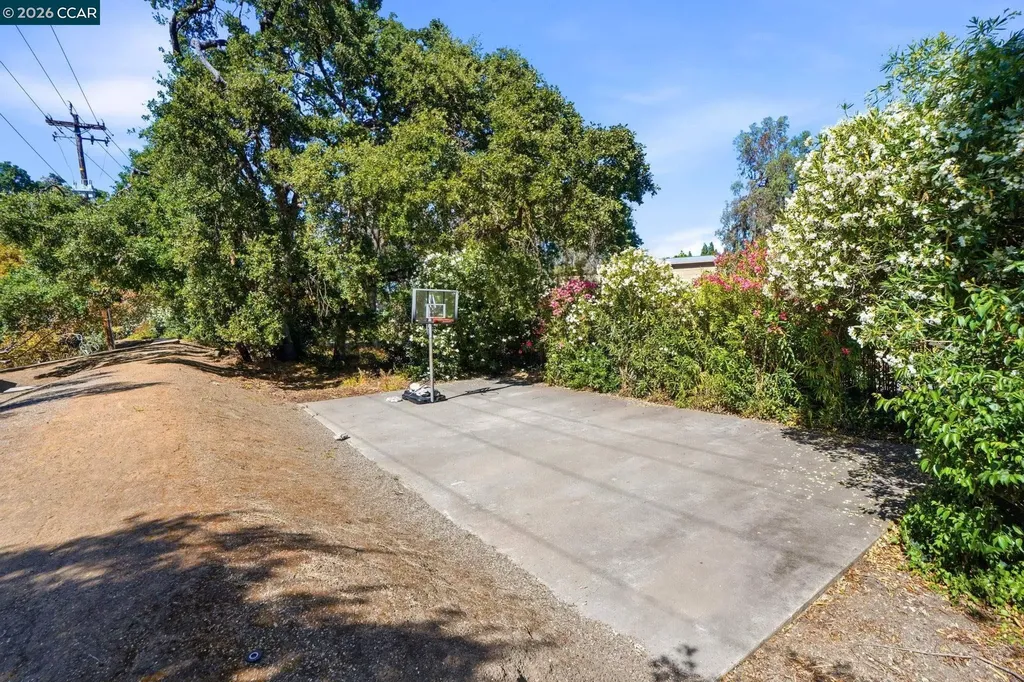 700 Suntree Lane Pleasant Hill CA 94523