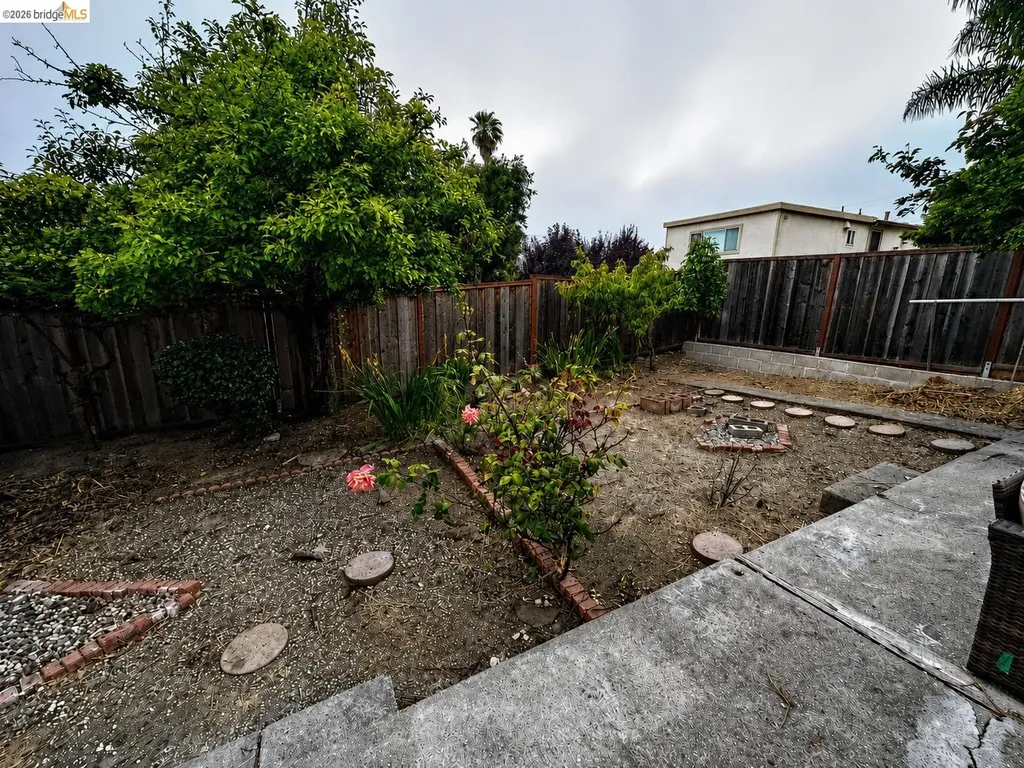 810 Pierce Street Albany CA 94706