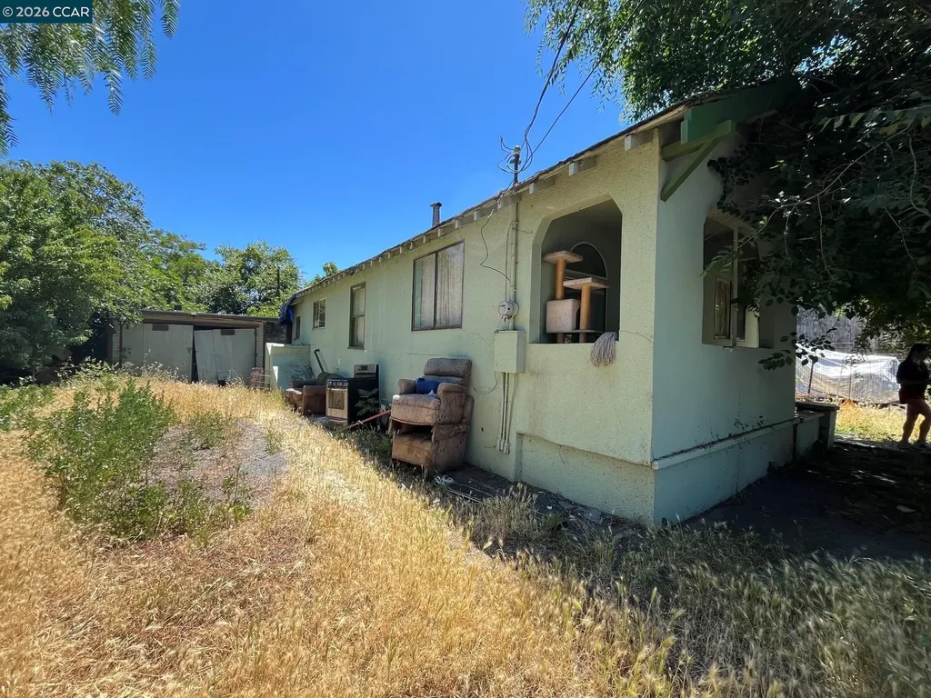 196 N Bella Monte Avenue Bay Point CA 94565