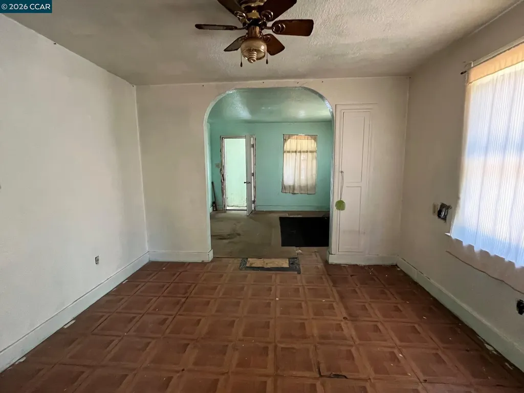 196 N Bella Monte Avenue Bay Point CA 94565