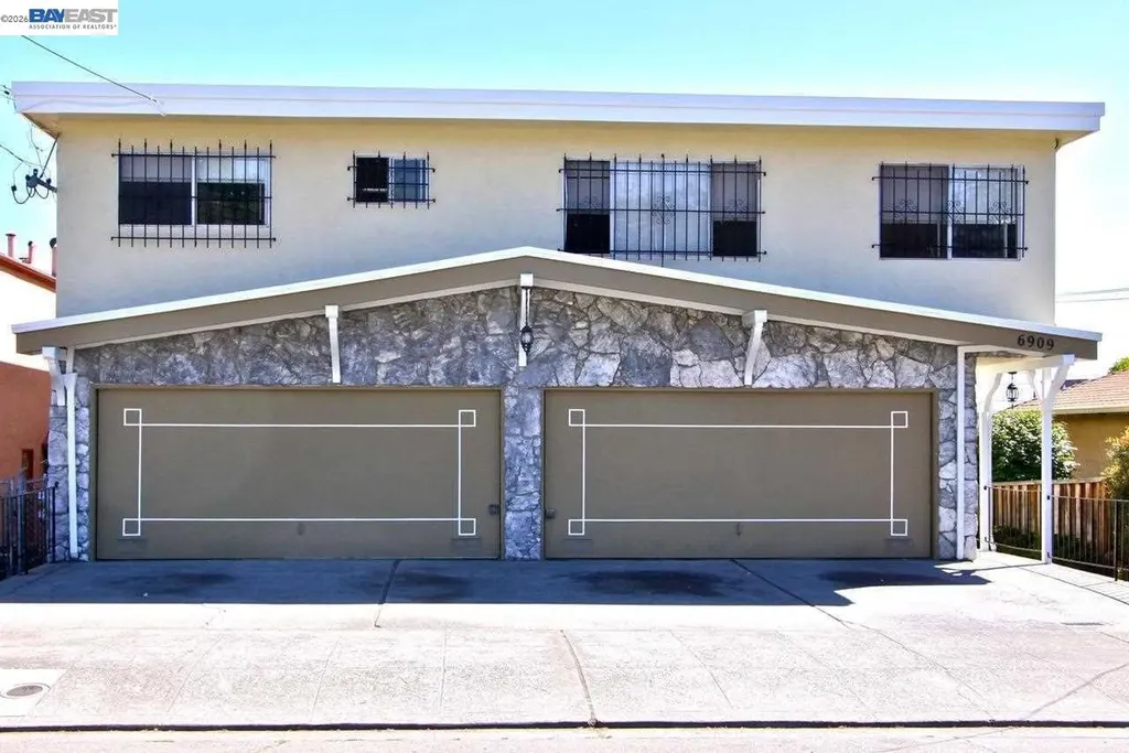 6909 Macarthur Boulevard Oakland CA 94605