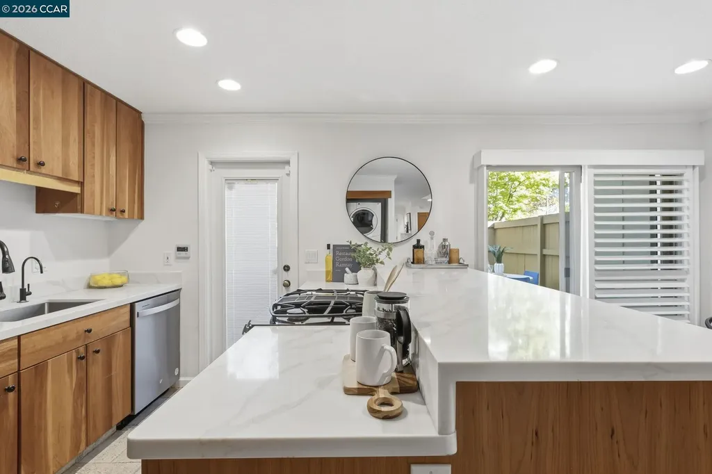 1889 Pomar Way Walnut Creek CA 94598