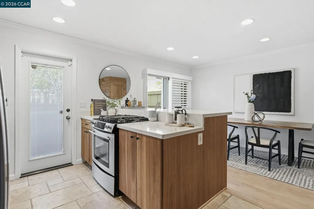 1889 Pomar Way Walnut Creek CA 94598