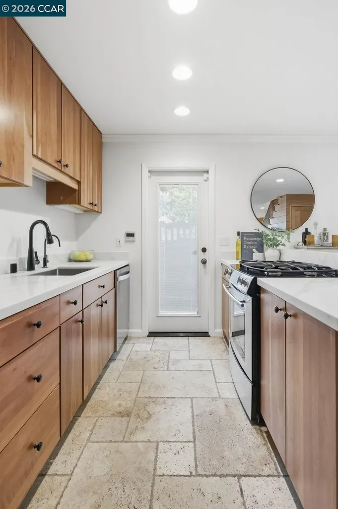 1889 Pomar Way Walnut Creek CA 94598