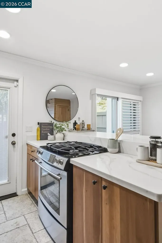 1889 Pomar Way Walnut Creek CA 94598