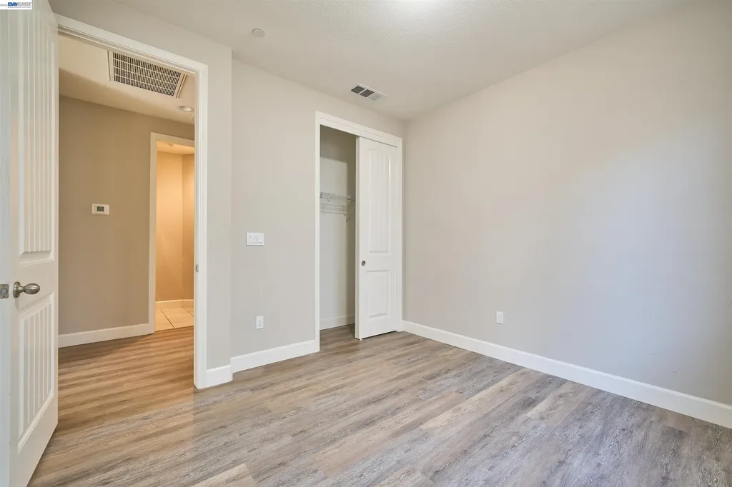 243 Gannet Street Vacaville CA 95688