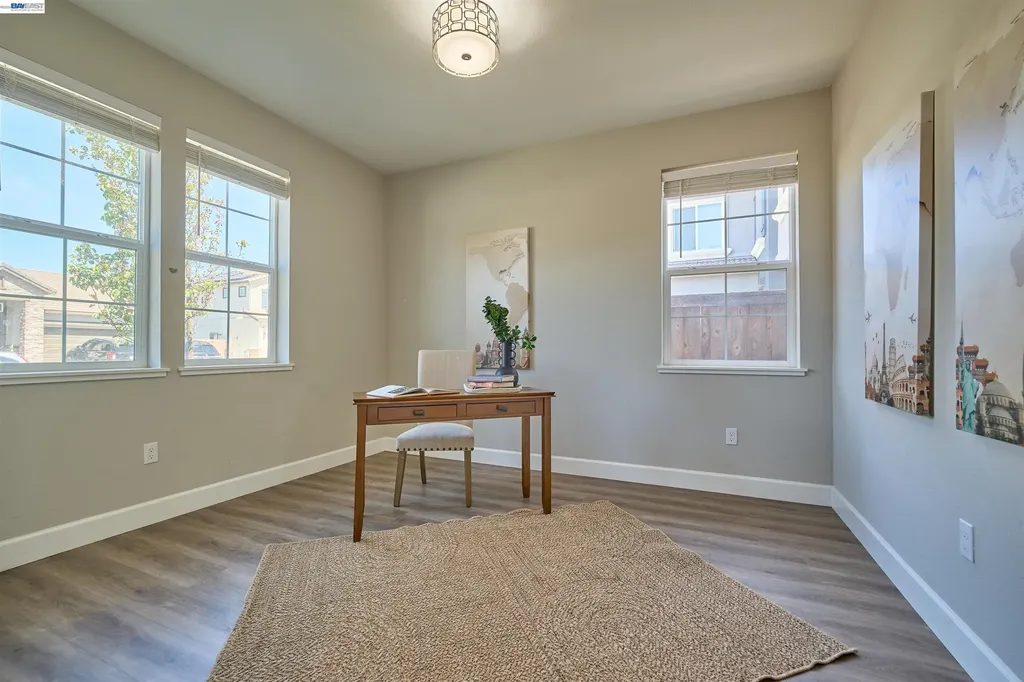 243 Gannet Street Vacaville CA 95688