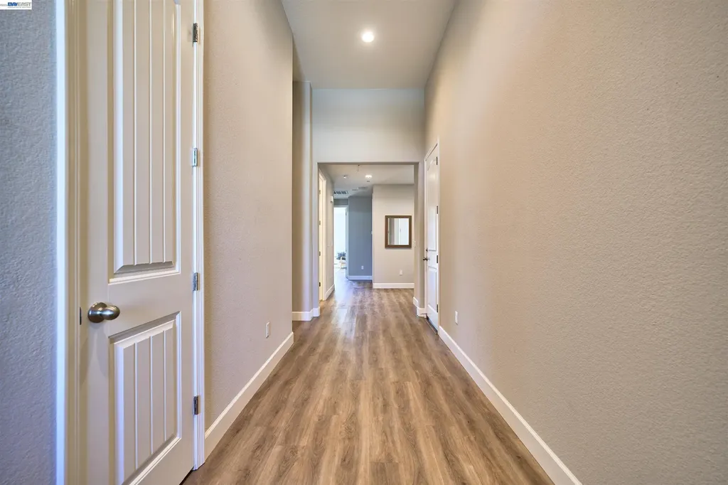 243 Gannet Street Vacaville CA 95688