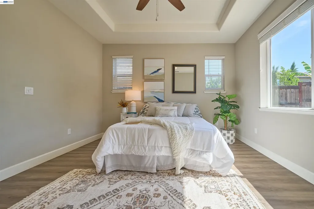 243 Gannet Street Vacaville CA 95688