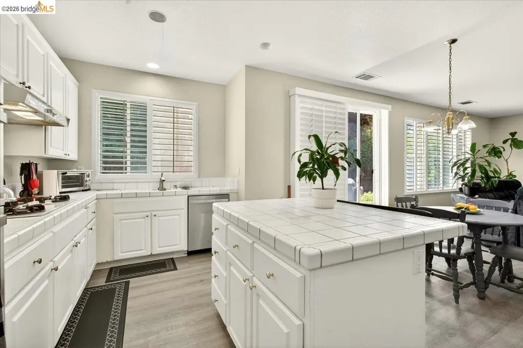 4987 Stewartville Drive Antioch CA 94531