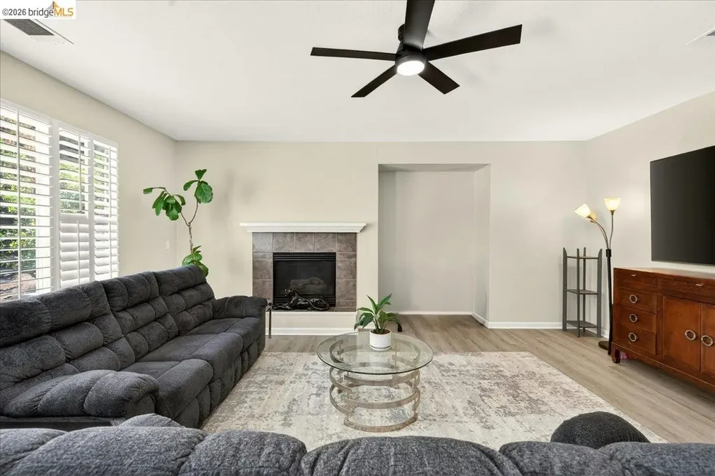 4987 Stewartville Drive Antioch CA 94531