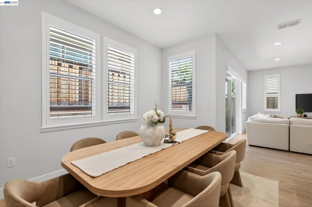 4047 St Helena Way Dublin CA 94568